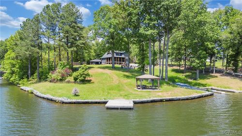 6211 Stubbs Bridge Rd, SPOTSYLVANIA, VA, 22551-5800 | Card Image