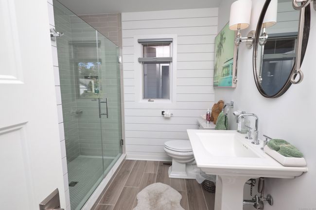 First Floor Bath | Image 12