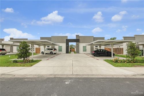 428 E Acacia St, Alamo, TX, 78516-1231 | Card Image