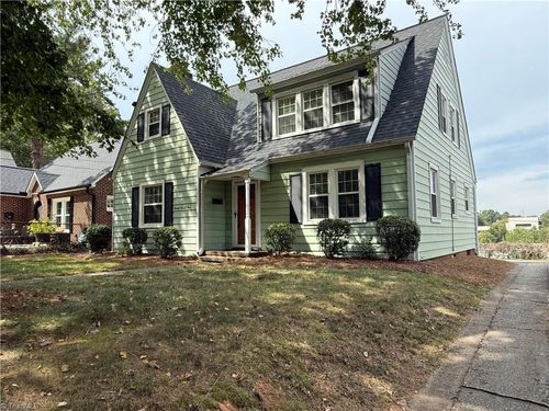 2105 Queen St, Winston-Salem, NC, 27103-2504 | Card Image