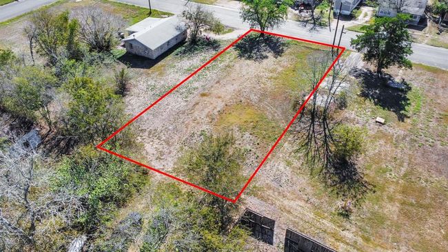 311 E Grange St, Home with 0 bedrooms, 0 bathrooms and null parking in Weimar TX | Image 8