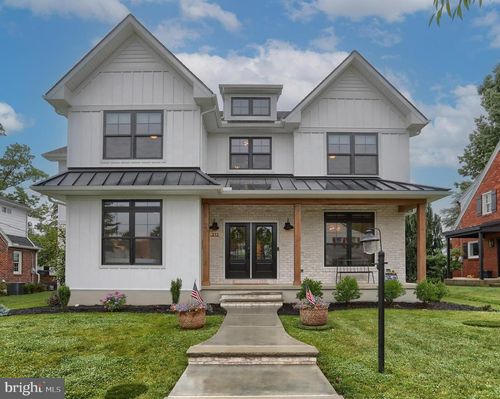 212 W Areba Ave, HERSHEY, PA, 17033-1505 | Card Image