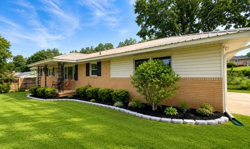 305 Clearview Dr, Anderson, SC, 29625-4901 | Card Image