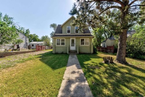 314 S Bailey Ave, New Underwood, SD, 57761-2028 | Card Image