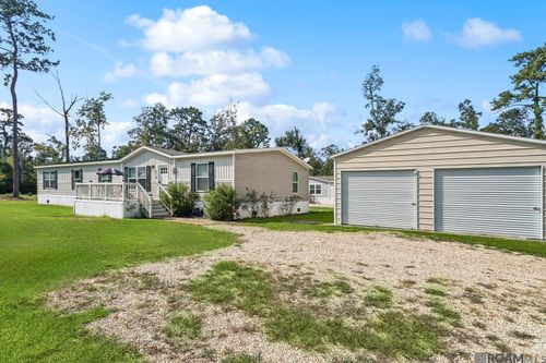 20415 Carpenter Ln, Springfield, LA, 70462-7593 | Card Image