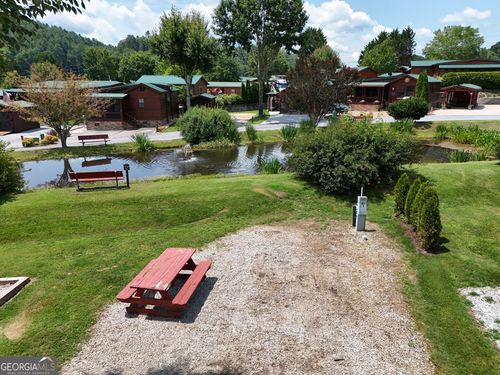 40 Newmar Ct, Dillard, GA, 30537-1100 | Card Image