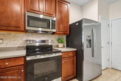 7023 Roundleaf Dr, Jacksonville, FL, 32258-5506 | Card Image