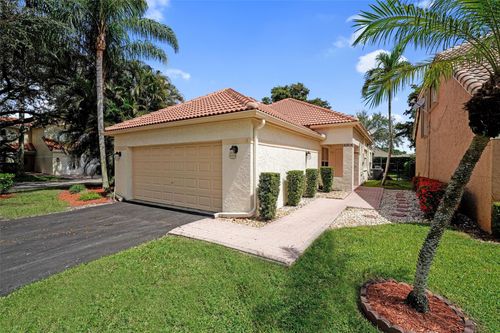 2687 Oak Park Cir, Davie, FL, 33328-6724 | Card Image