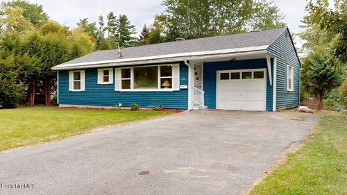 136 Sand Springs Rd, Williamstown, MA, 01267-2248 | Card Image