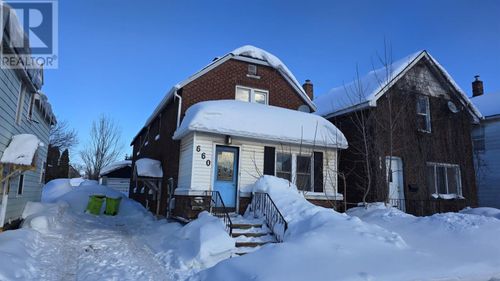 660 Queen St W, Sault Ste. Marie, ON, P6A1A9 | Card Image
