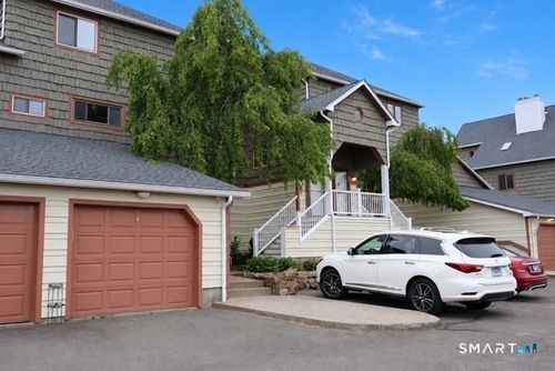 7-2 Old Town Hwy, East Haven, CT, 06512-4529 | Card Image