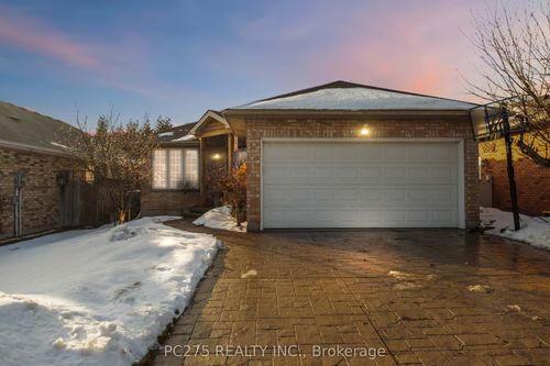559 Thornwood Dr, London, ON, N6H5S5 | Card Image