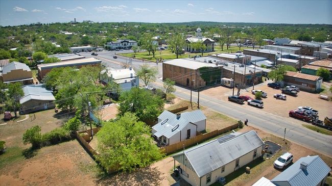 109 N Live Oak St, Home with 0 bedrooms, 0 bathrooms and null parking in Mason TX | Image 4
