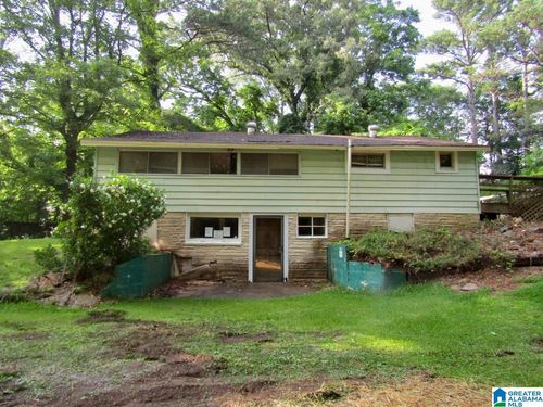 1545 3rd St Se, Graysville, AL, 35073-1902 | Card Image