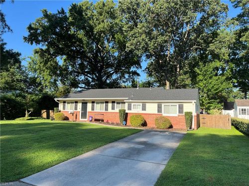 437 Mango Dr, Virginia Beach, VA, 23452-4409 | Card Image
