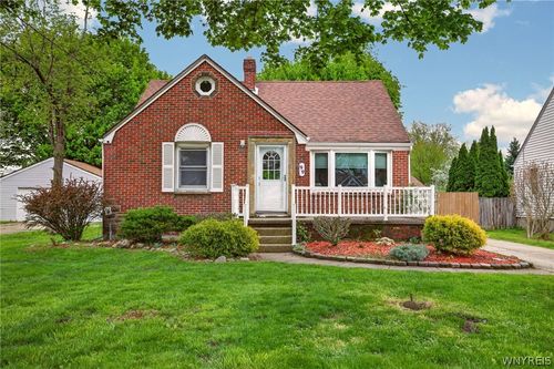 99 Creekward Dr, West Seneca, NY, 14224-3501 | Card Image