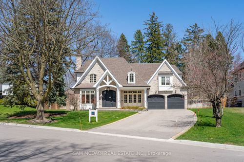 738 Balboa Dr, Mississauga, ON, L5H2V6 | Card Image