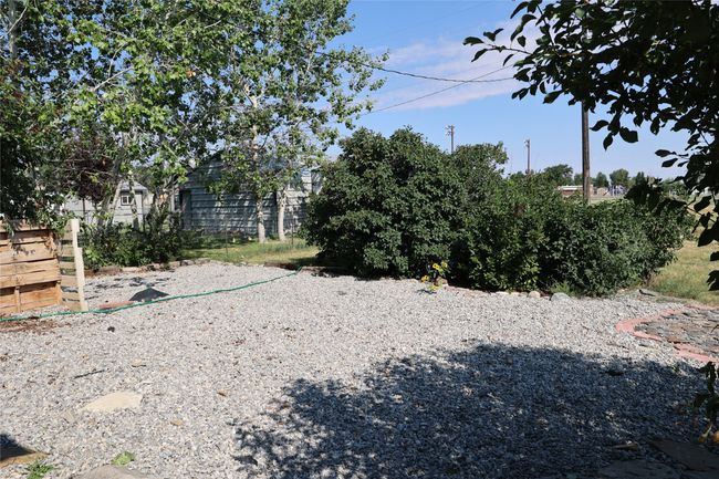 Yard | Image 10
