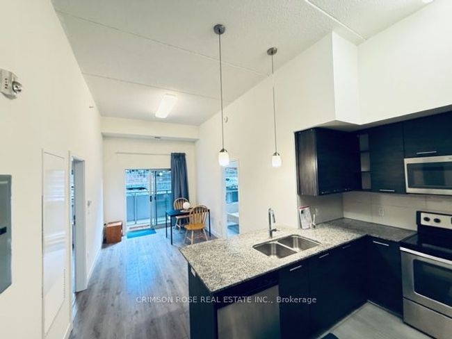 108 - 251 Hemlock St, Condo with 2 bedrooms, 2 bathrooms and null parking in Waterloo ON | Image 4