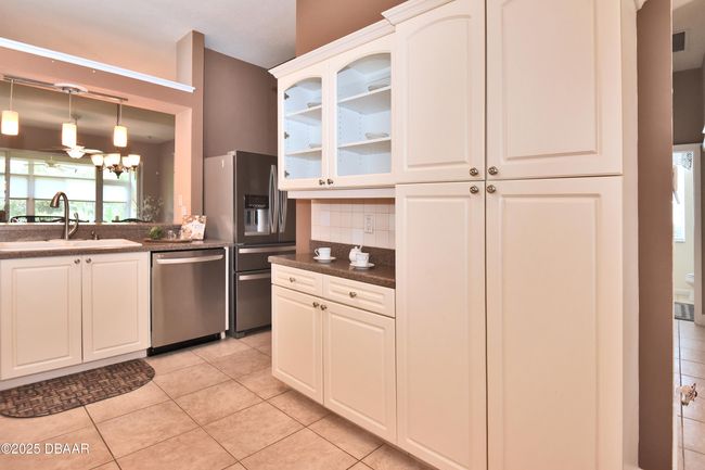 Kitchen storage | Image 14