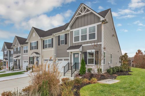 1737 Horsepower Dr, Columbia, TN, 38401-4232 | Card Image