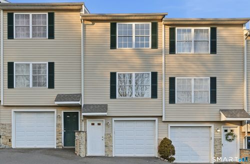 apt-10-135 Bucks Hill Rd, Waterbury, CT, 06704-6118 | Card Image