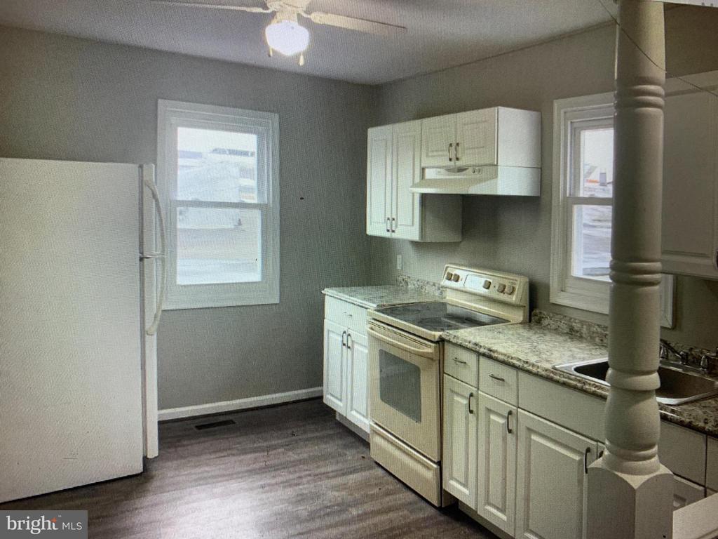 Residential Lease in BURLINGTON 2