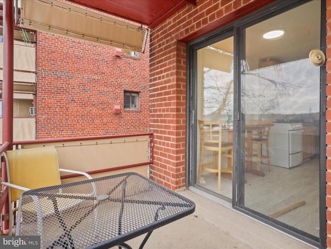 APT-201-X - 1581 N Colonial Ter, Condo with 2 bedrooms, 1 bathrooms and null parking in ARLINGTON VA | Image 25