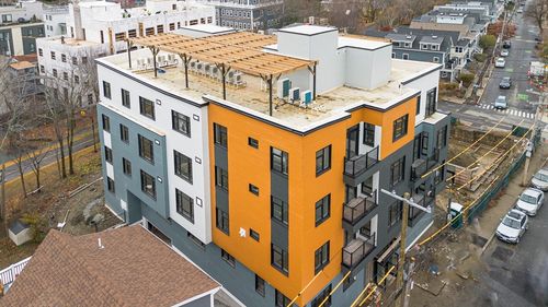 13 Warwick St, Somerville, MA, 02145-3509 | Card Image