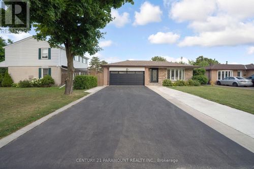 4 Beechwood Crescent, Brampton (Avondale), ON, L6T1Y1 | Card Image
