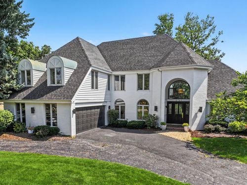 8763 Carlisle Ct, Darien, IL, 60561-5373 | Card Image