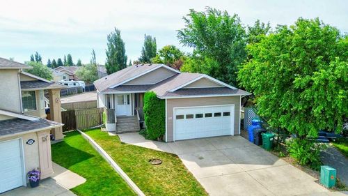 187 Cowichan Crt W, Lethbridge, AB, T1K7T7 | Card Image