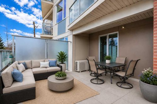 209-119 19 St Nw, Calgary, AB, T2N2S7 | Card Image