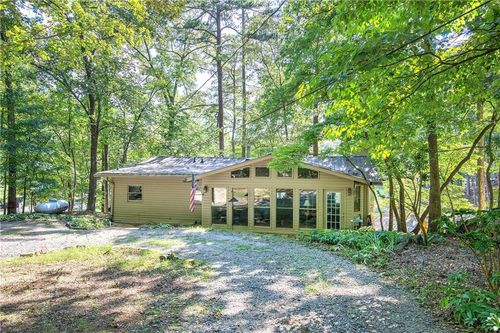 40 Oriole Dr Se, White, GA, 30184-3319 | Card Image