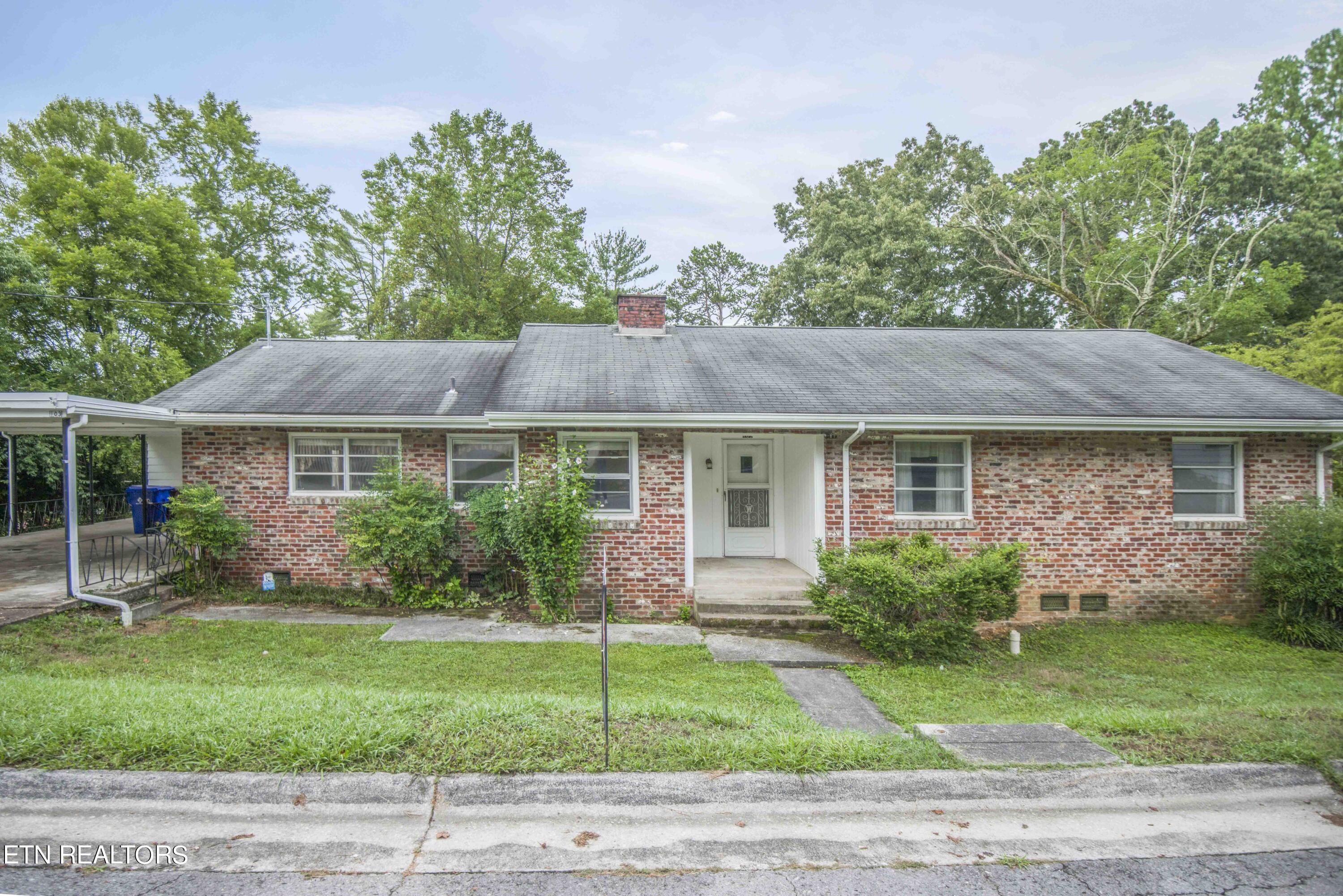 Pocono Ln, Oak Ridge, TN 37830