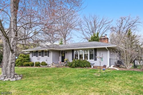 157 Oakwood Ave, North Haledon, NJ, 07508-2422 | Card Image