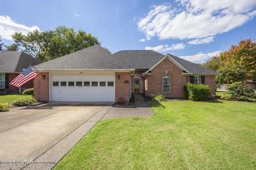 97 Autumn Valley Dr, Jackson, TN, 38305-2346 | Card Image