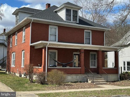 67 N Fairview St, LOCK HAVEN, PA, 17745-2438 | Card Image