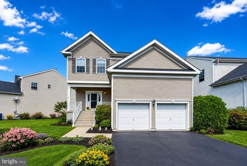 64 Fountayne Ln, LAWRENCEVILLE, NJ, 08648-2672 | Card Image