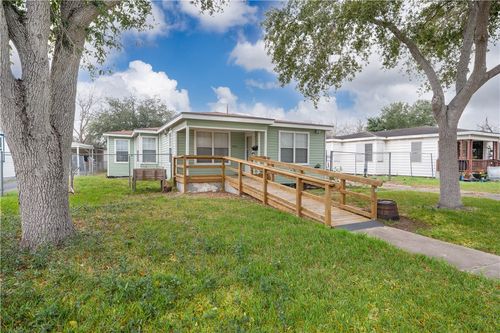 3953 Naples St, Corpus Christi, TX, 78415-4715 | Card Image