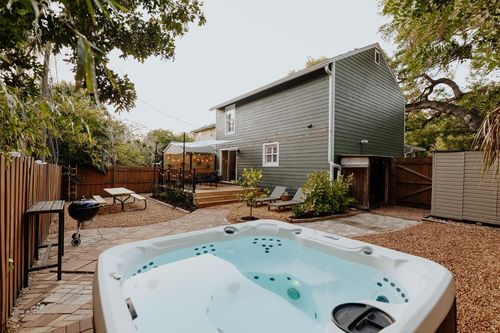 2472 Temple St, SARASOTA, FL, 34239-3021 | Card Image