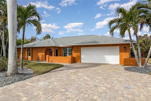 425 Connecticut St, FORT MYERS BEACH, FL, 33931 | Card Image