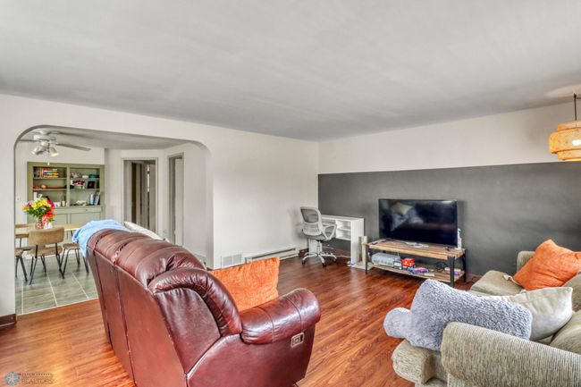 Downstairs unit Living1_0.JPG | Image 18