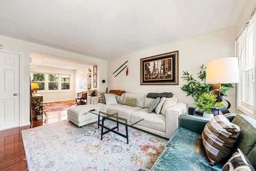 l-54 Crescent Ave, Boston, MA, 02125-1200 | Card Image