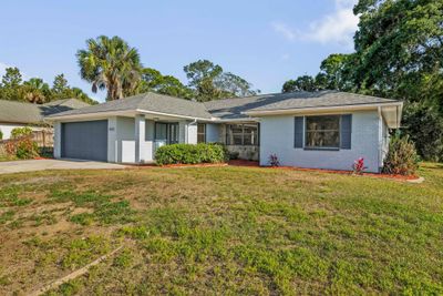 661 Jordan Avenue, House other with 3 bedrooms, 2 bathrooms and null parking in Sebastian FL | Image 2