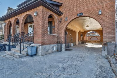 1075 Glengrove Ave, House other with 4 bedrooms, 3 bathrooms and 5 parking in North York ON | Image 3