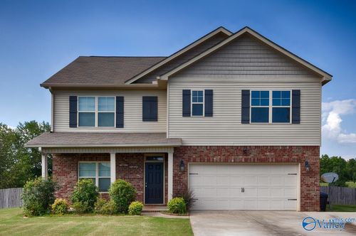 111 Natalie Jane Dr, Hazel Green, AL, 35750-6300 | Card Image