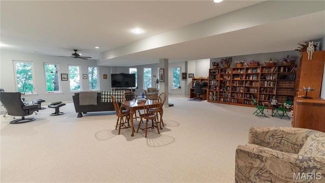 672 N High Post Rd, House other with 4 bedrooms, 3 bathrooms and 2 parking in Augusta MO | Image 37