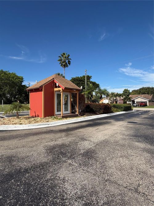 305-7940 Nw 50th St, Lauderhill, FL, 33351-5682 | Card Image