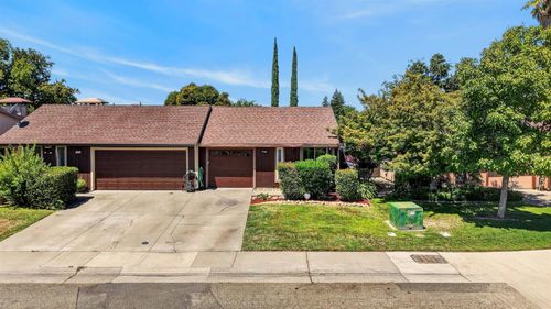 7700 Harvest Woods Drive, Sacramento, CA, 95828 | Card Image